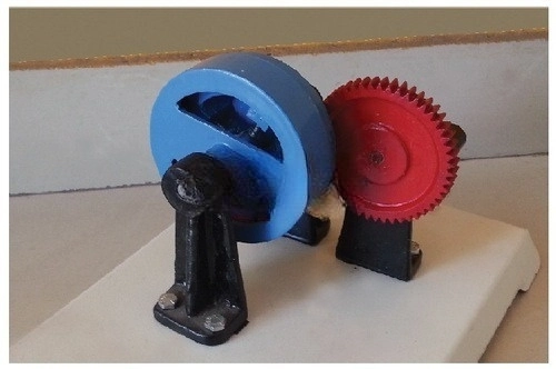 CENTRIFUGAL CLUTCH WORKING MODEL - Electrical Trainer Kit by Lovosis Technology